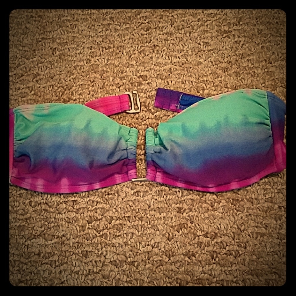 Swim suit top.
